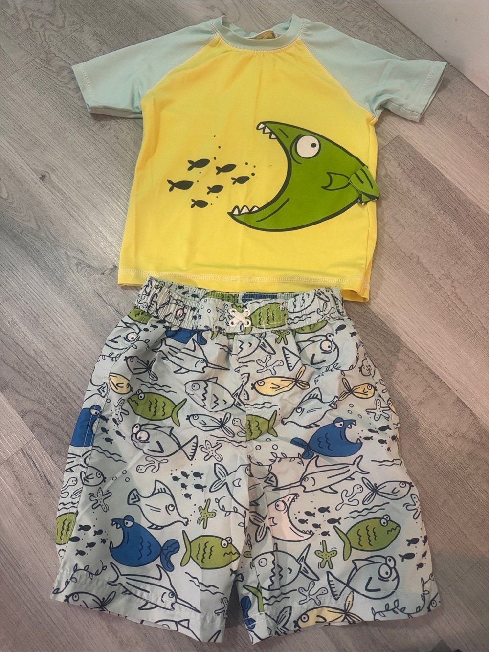 Wippette Kids Yellow & Light Blue Fish Rash Guard Set